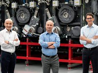 Ausgezeichnet mit dem Deutschen Zukunftspreis: Dr. rer. nat. Peter Kürz, Dr. rer. nat. Sergiy Yulin und Dr. rer. nat. Michael Kösters (v.l.n.r.). 