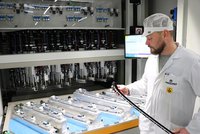 The first investment of the Marquardt Group in Thuringia focused on the production of functional light components for the visualization of all warnings in the car cockpit.