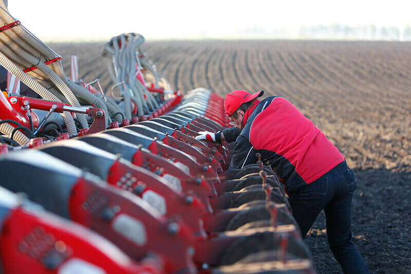Horsch bietet moderne Lösungen für die Landwirtschaft z.B. bei der Bodenbearbeitung. Bild: Horsch / Daniel Brandt