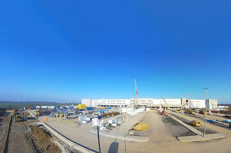Rasanter Baufortschritt auf der Baustelle des Amazon Logistikzentrums. Bild: Amazon Rasanter Baufortschritt auf der Baustelle des Amazon Logistikzentrums. Bild: Amazon