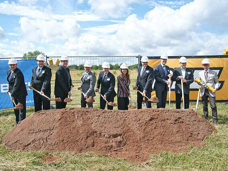 Groundbreaking ceremony at Bell’s site in the industrial area Eisenach-Kindel with State Secretary Valentina Kerst. Groundbreaking ceremony at Bell’s site in the industrial area Eisenach-Kindel with State Secretary Valentina Kerst.