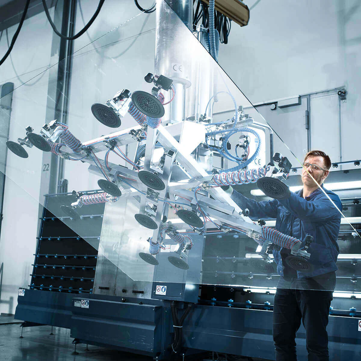 pezialglasfertigung an der Microfloat-Anlage bei SCHOTT in Jena. Bild: SCHOTT pezialglasfertigung an der Microfloat-Anlage bei SCHOTT in Jena. Bild: SCHOTT
