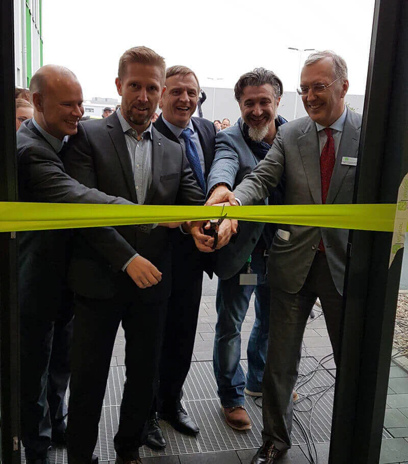 Vivisol weiht das neue Gebäude im Thüringer Industriegebiet „Erfurter Kreuz“ ein. Bild: Vivisol  Vivisol weiht das neue Gebäude im Thüringer Industriegebiet „Erfurter Kreuz“ ein. Bild: Vivisol