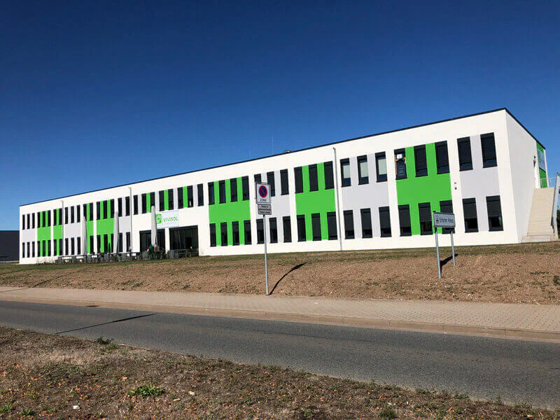Vivisol weiht das neue Gebäude im Thüringer Industriegebiet „Erfurter Kreuz“ ein. Bild: Vivisol  Vivisol weiht das neue Gebäude im Thüringer Industriegebiet „Erfurter Kreuz“ ein. Bild: Vivisol