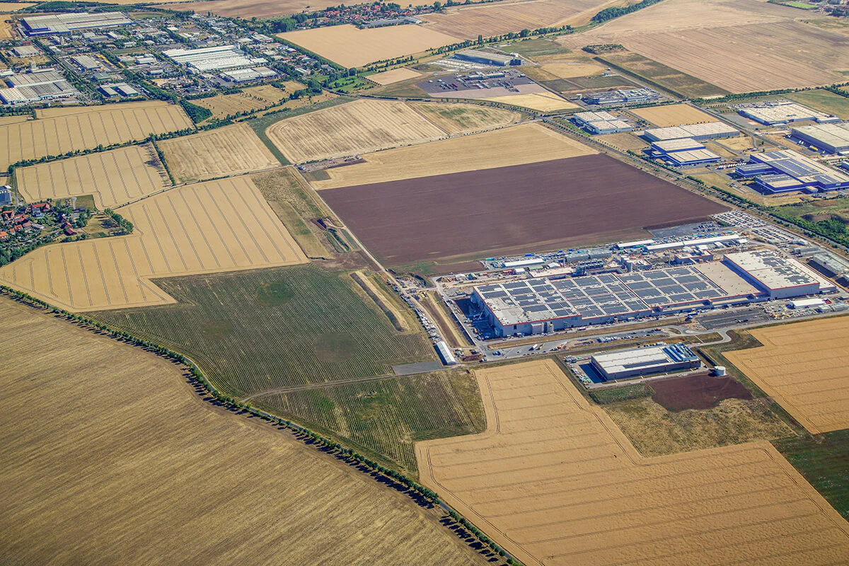 Das Premium Industriegebiet „Erfurter Kreuz“ in Arnstadt. Bild: LEG Thüringen, Fotograf: Heiko Wagner, Erfurt Das Premium Industriegebiet „Erfurter Kreuz“ in Arnstadt.